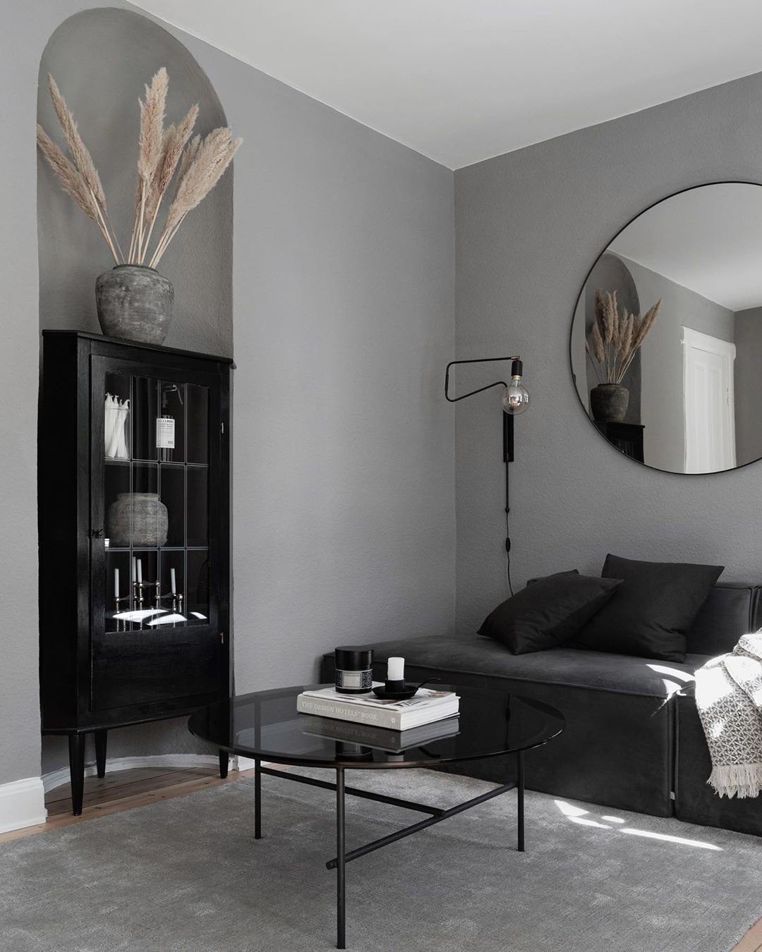 Vera Wall Lamp