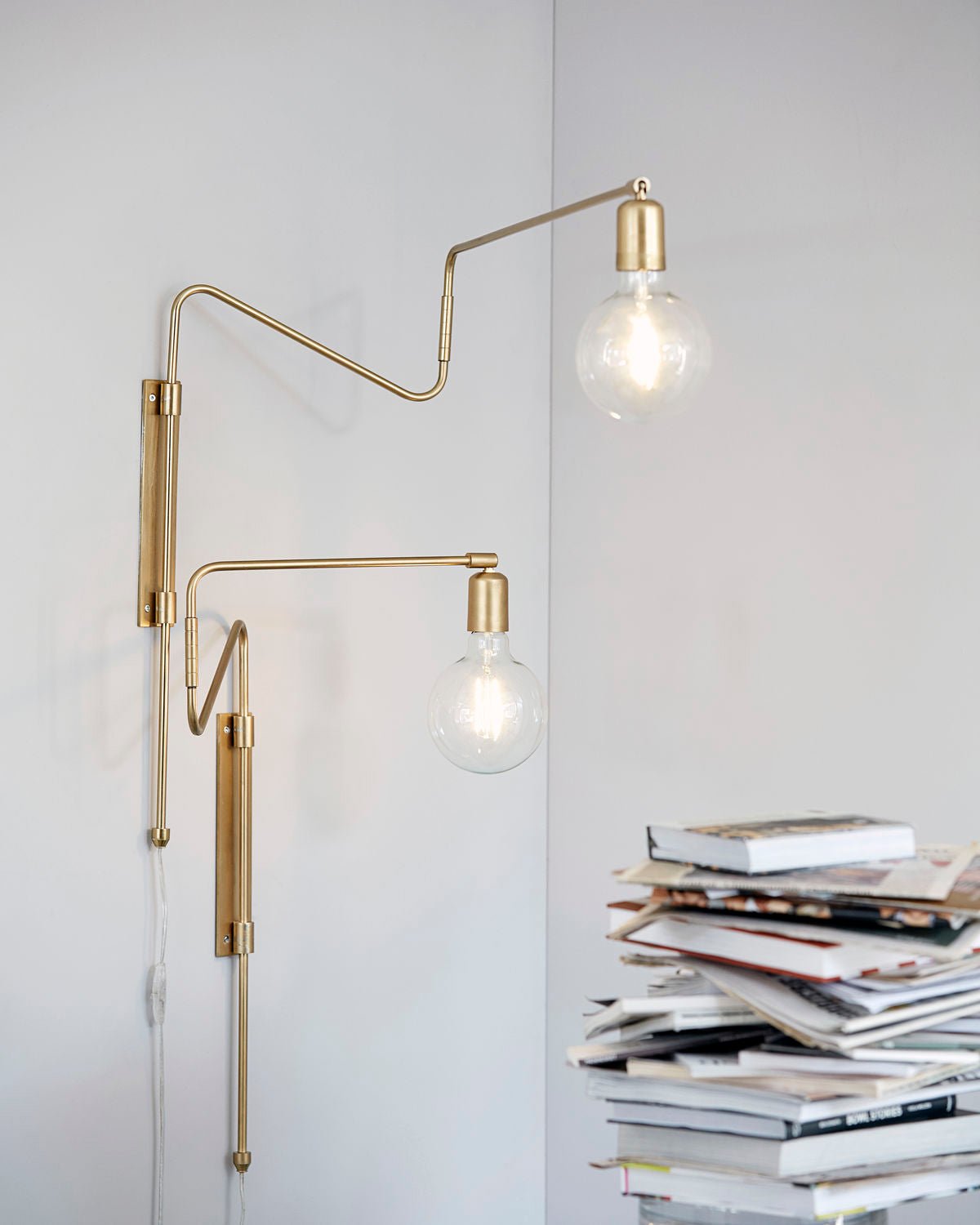Elsoreth Modern Minimalist Swing Wall Lamp-Neutral Decor