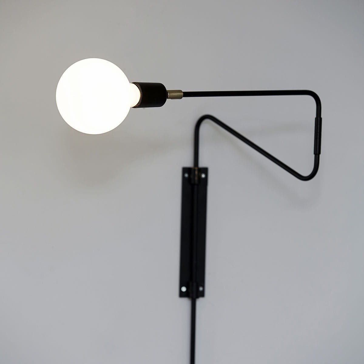 Elsoreth Modern Minimalist Swing Wall Lamp-Neutral Decor