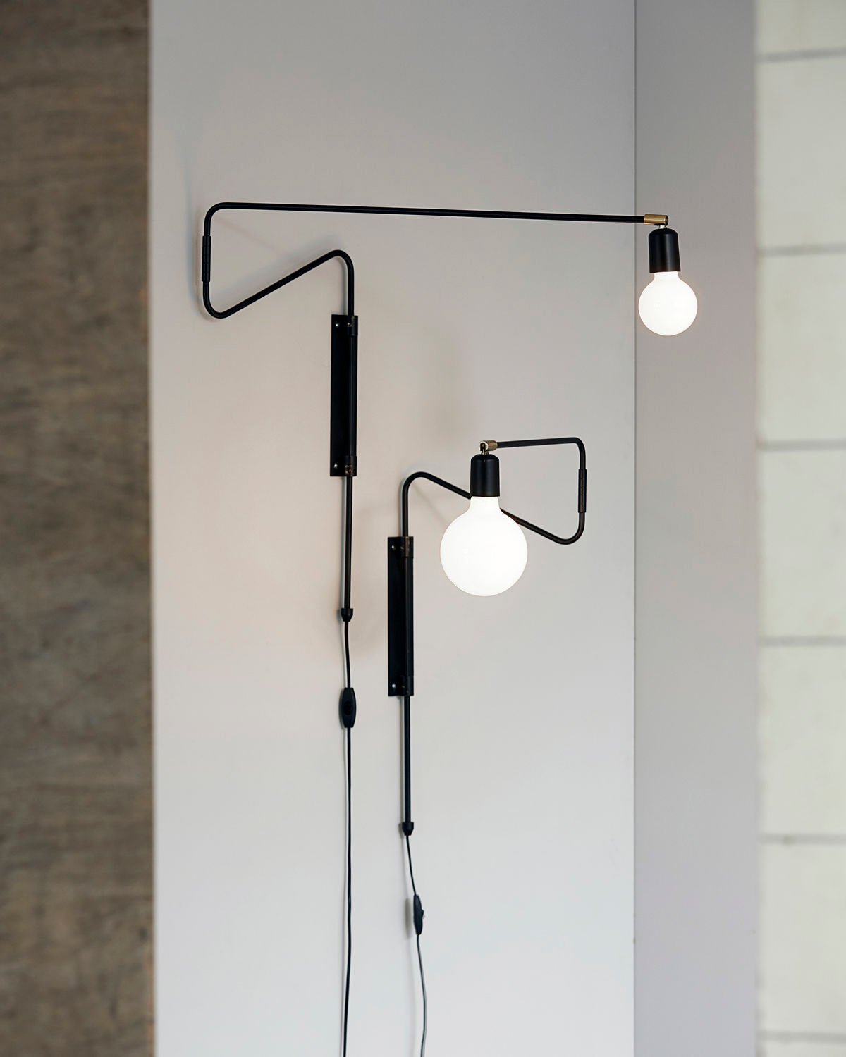 Elsoreth Modern Minimalist Swing Wall Lamp-Neutral Decor