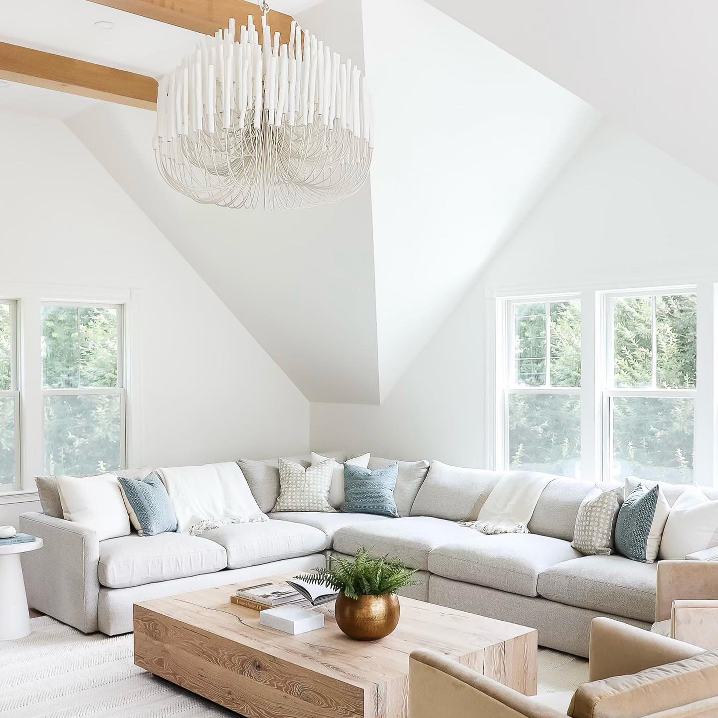 Xantir Postmodern Luxury Wood Chandelier-Neutral Decor