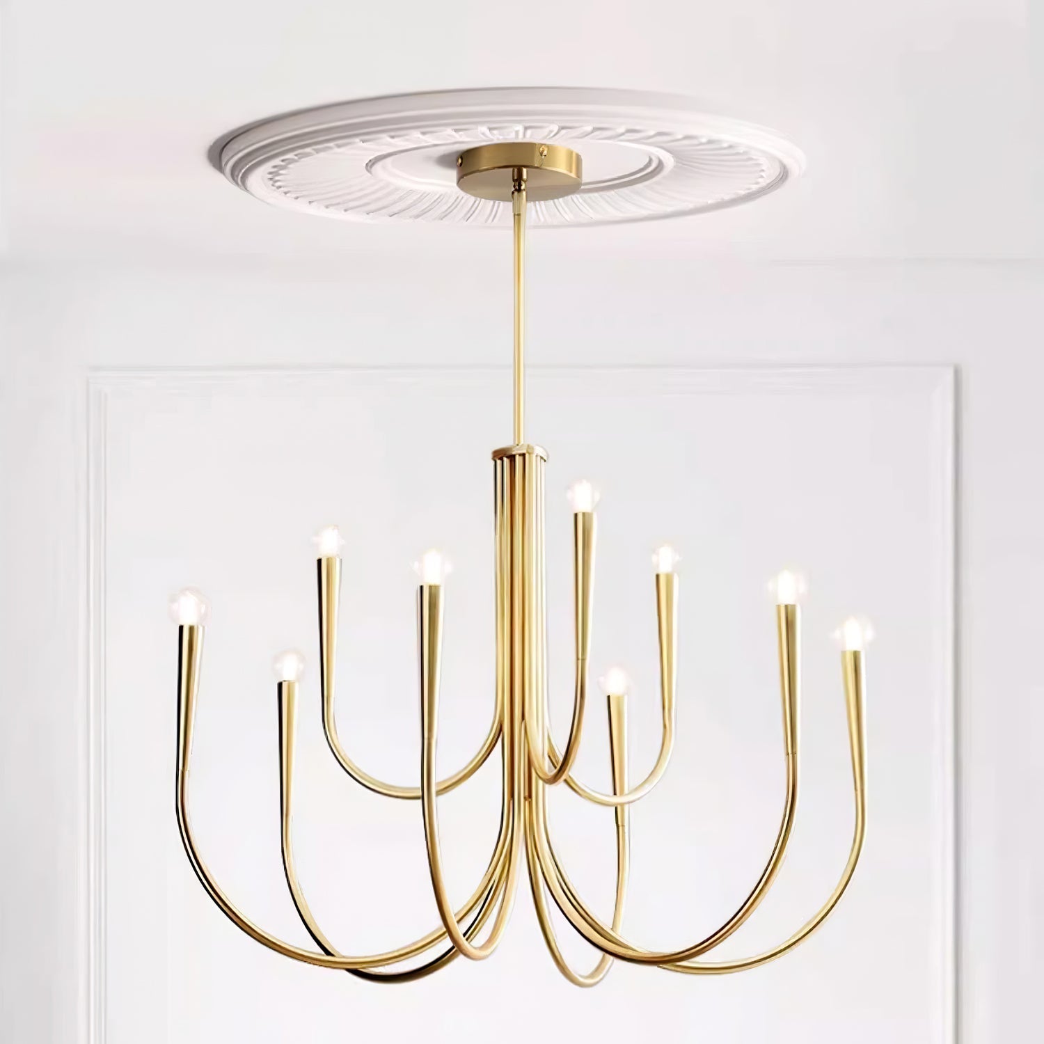 Lustra Chandelier Swoop Arm Brass Minimalist-Neutral Decor