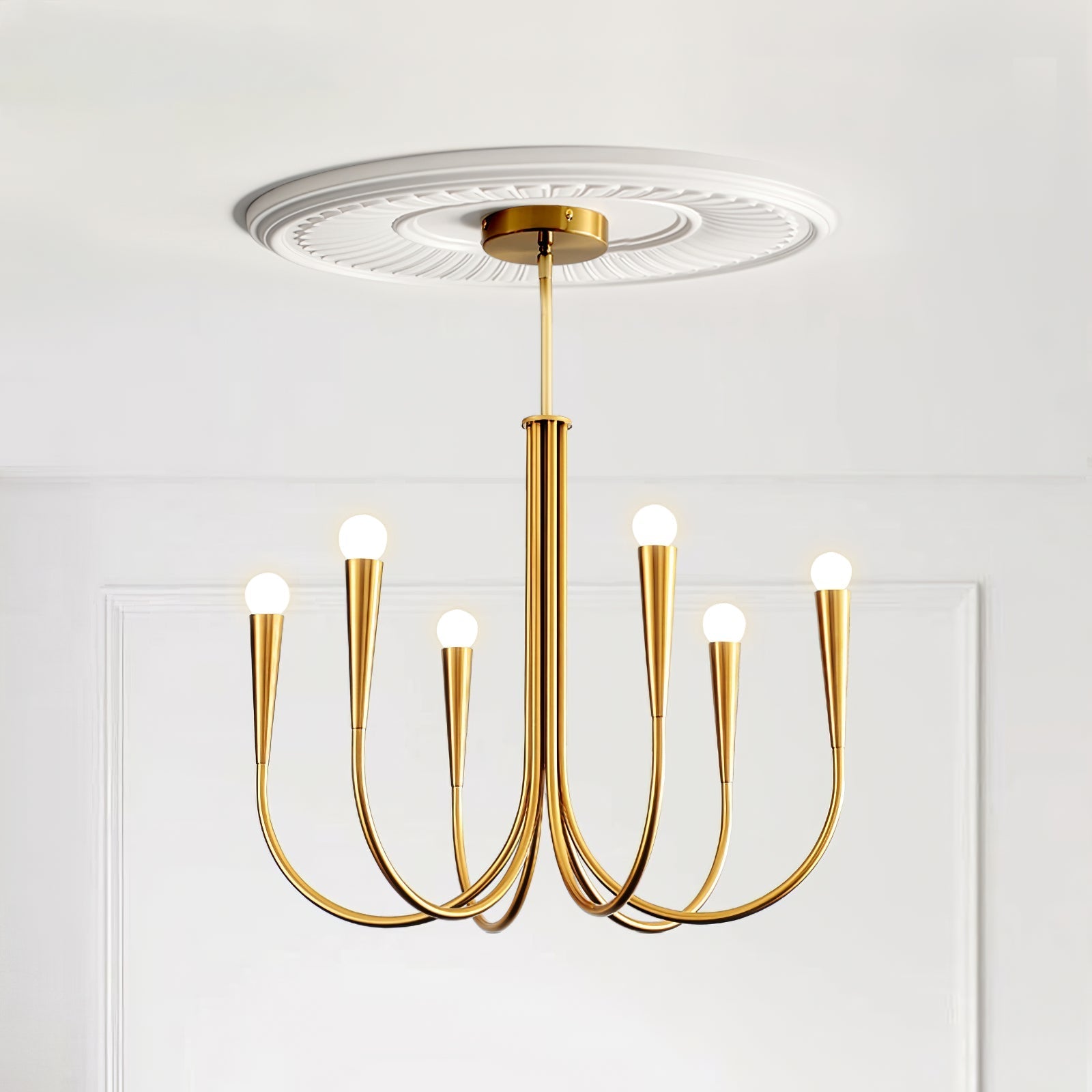 Lustra Chandelier Swoop Arm Brass Minimalist-Neutral Decor