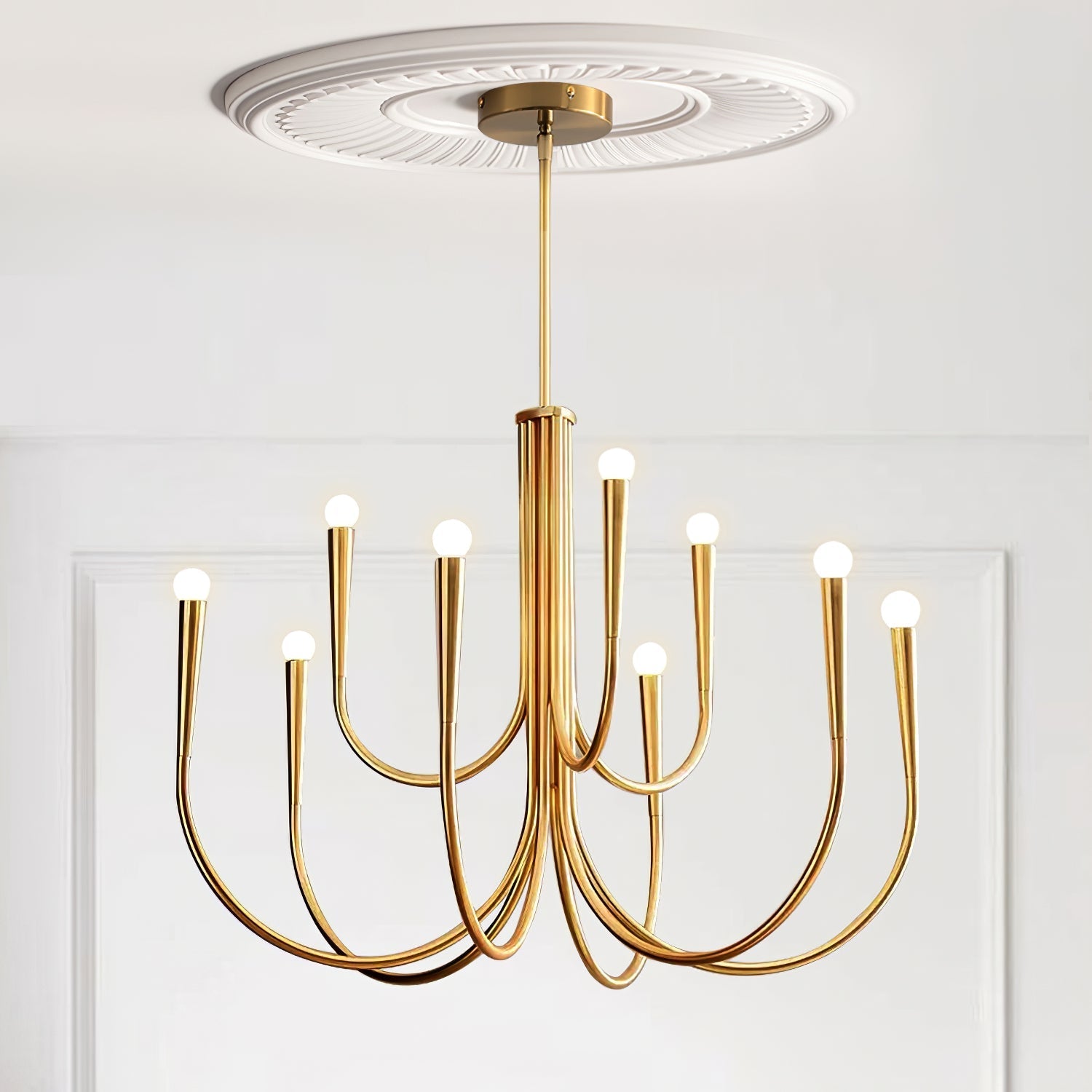 Lustra Chandelier Swoop Arm Brass Minimalist-Neutral Decor