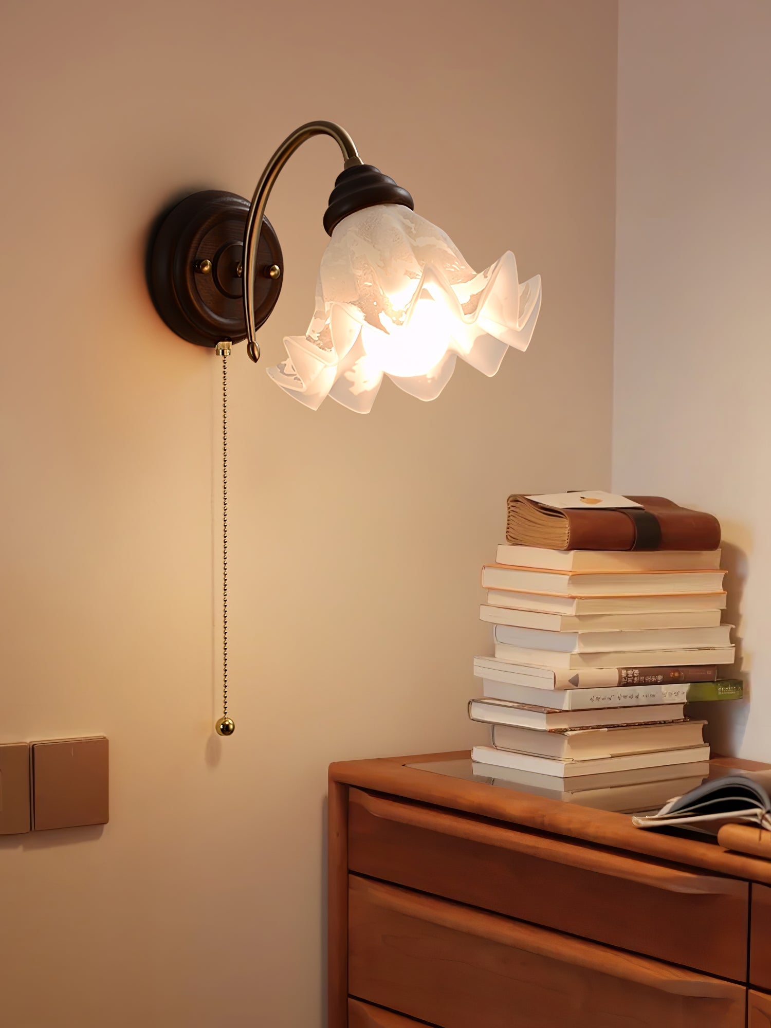 Civenan Nordic Elegance Art Glass Wall Lamp-Neutral Decor