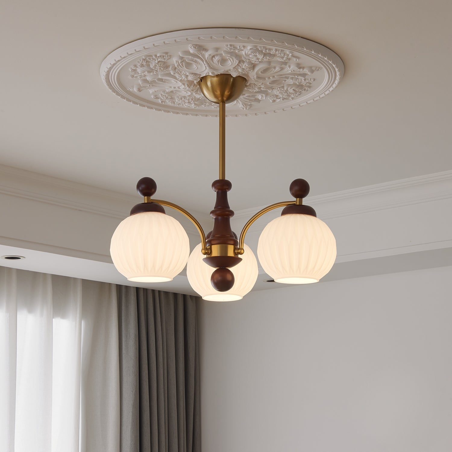 Vedoror Traditional Classic Orb Wood Glass Chandelier-Neutral Decor