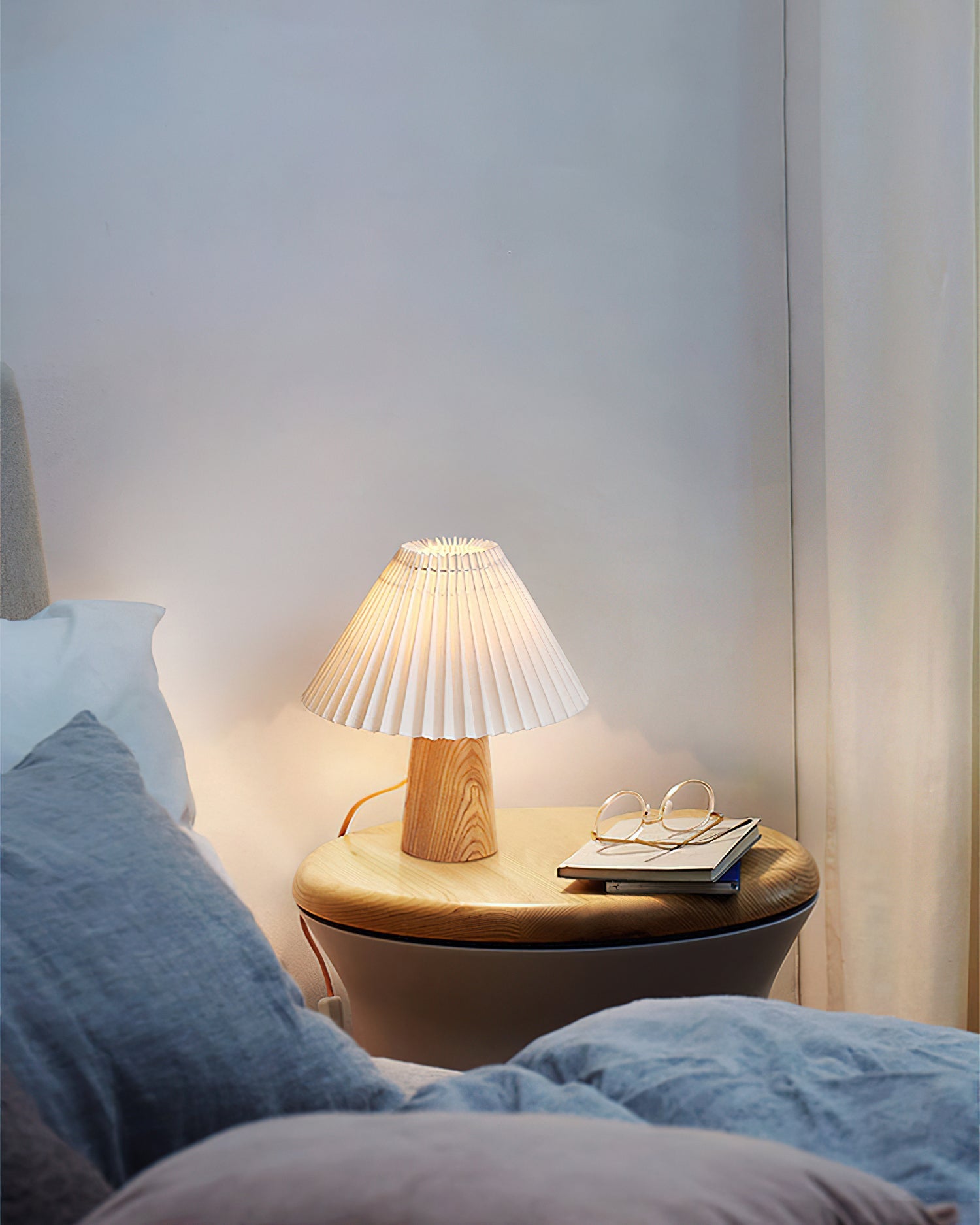Kaelen Table Lamp