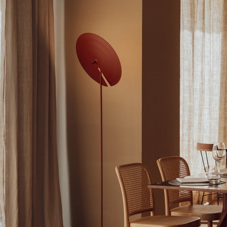 Spira Modern Aluminum Floor Lamp-Neutral Decor