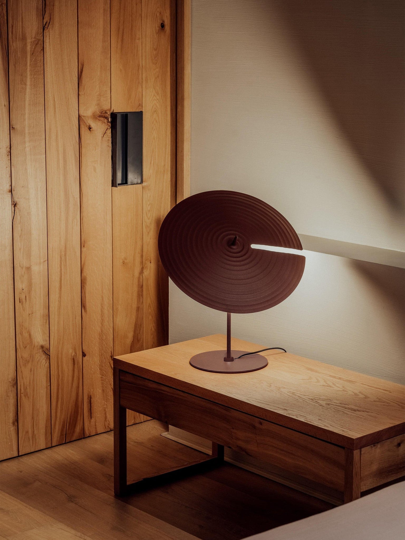 Vortex Modern Aluminum Table Lamp-Neutral Decor
