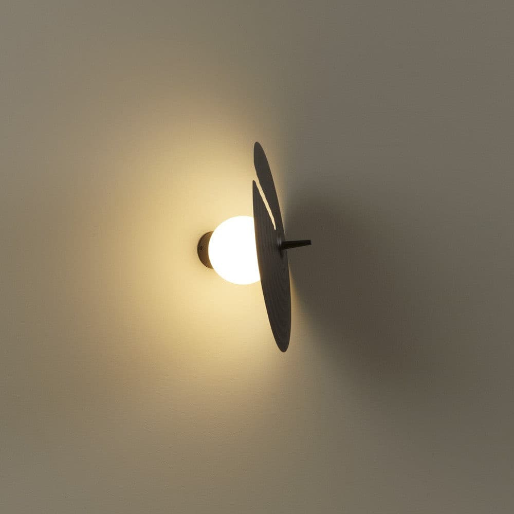 Avvarir Classic Nordic Art Wall Lamp-Neutral Decor