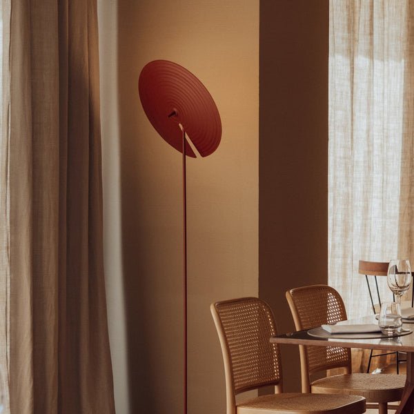 Spira Modern Aluminum Floor Lamp-Neutral Decor