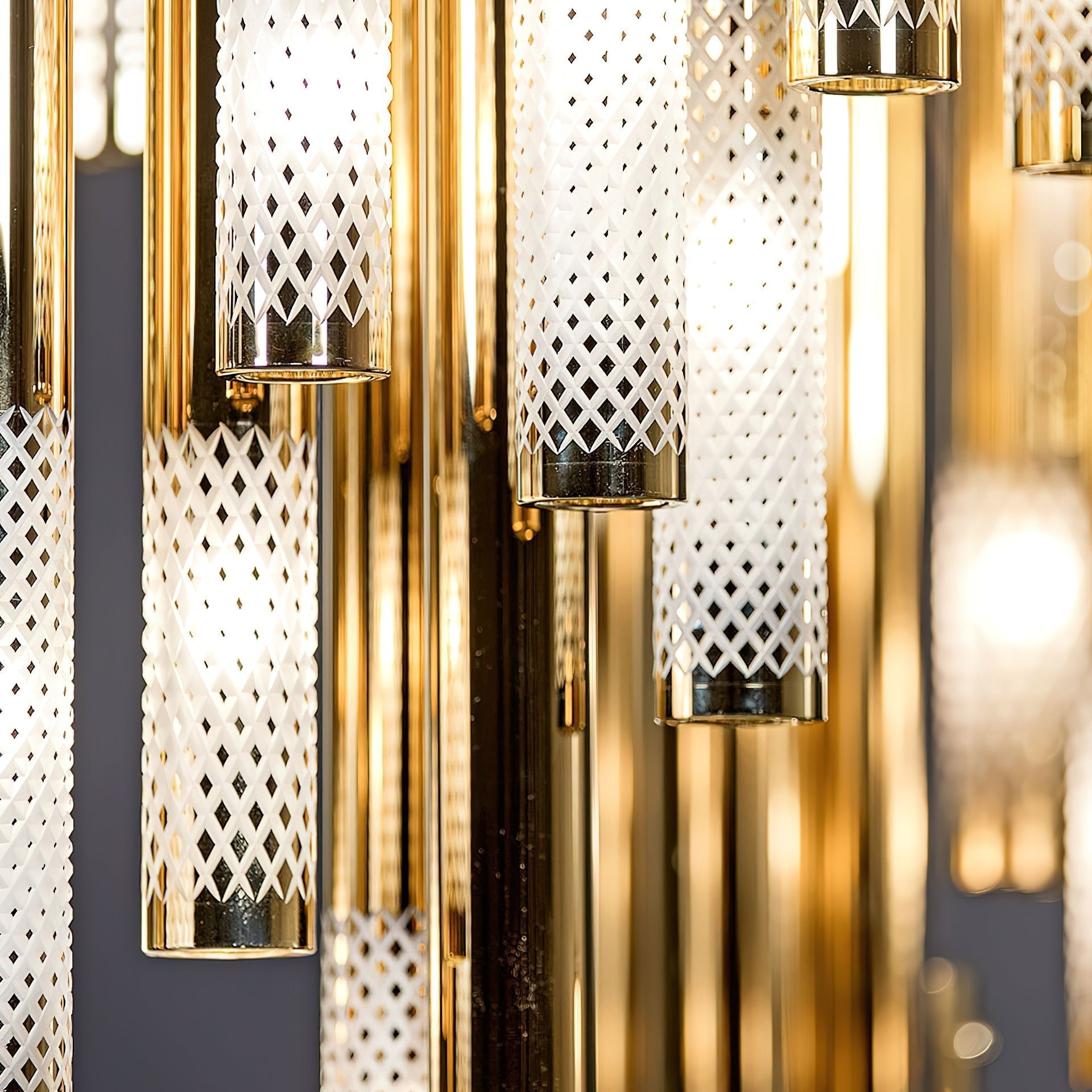 Ovynira Gold Rod Chandelier-Neutral Decor
