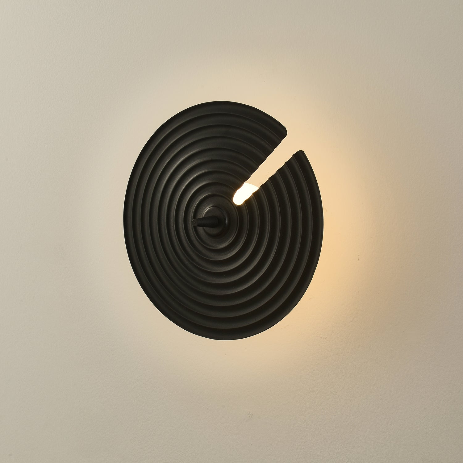 Avvarir Classic Nordic Art Wall Lamp-Neutral Decor