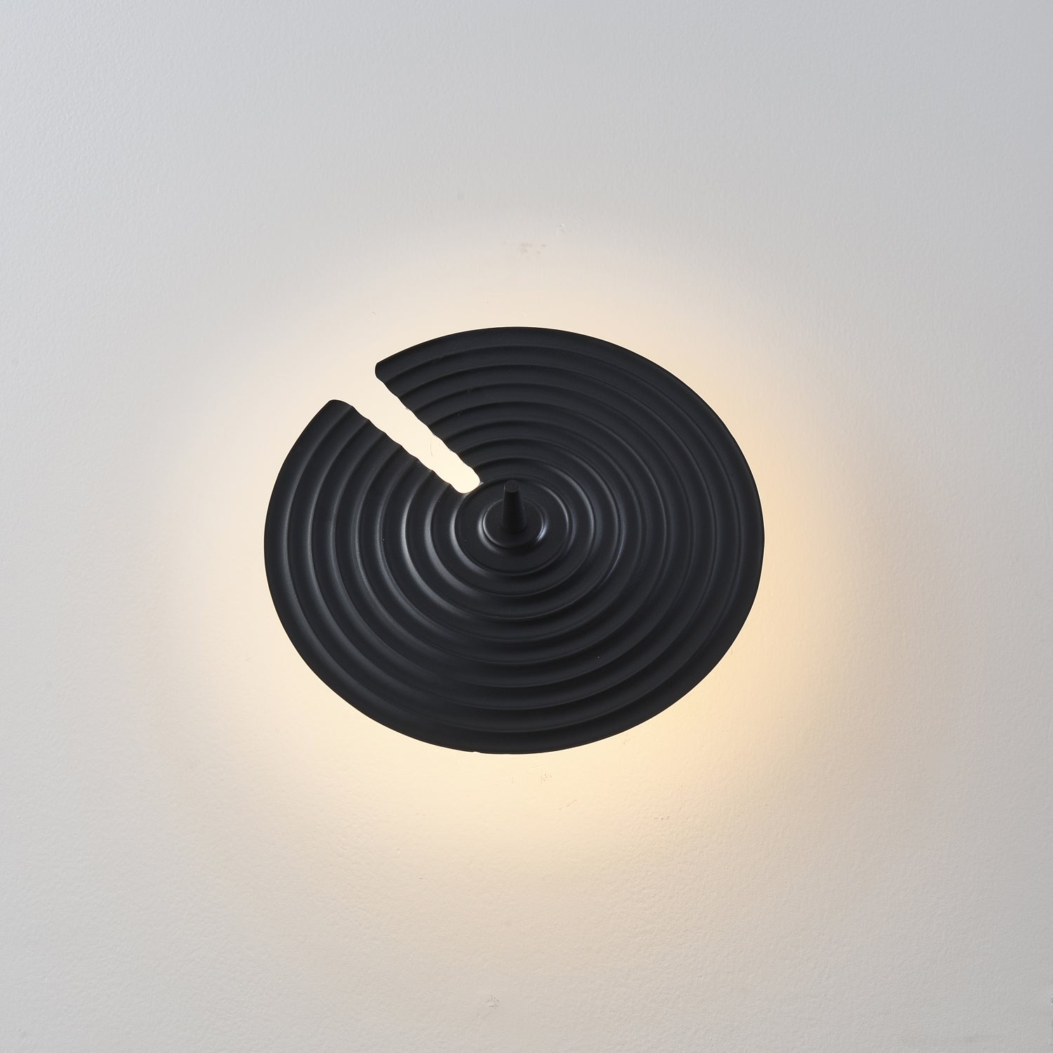 Avvarir Classic Nordic Art Wall Lamp-Neutral Decor