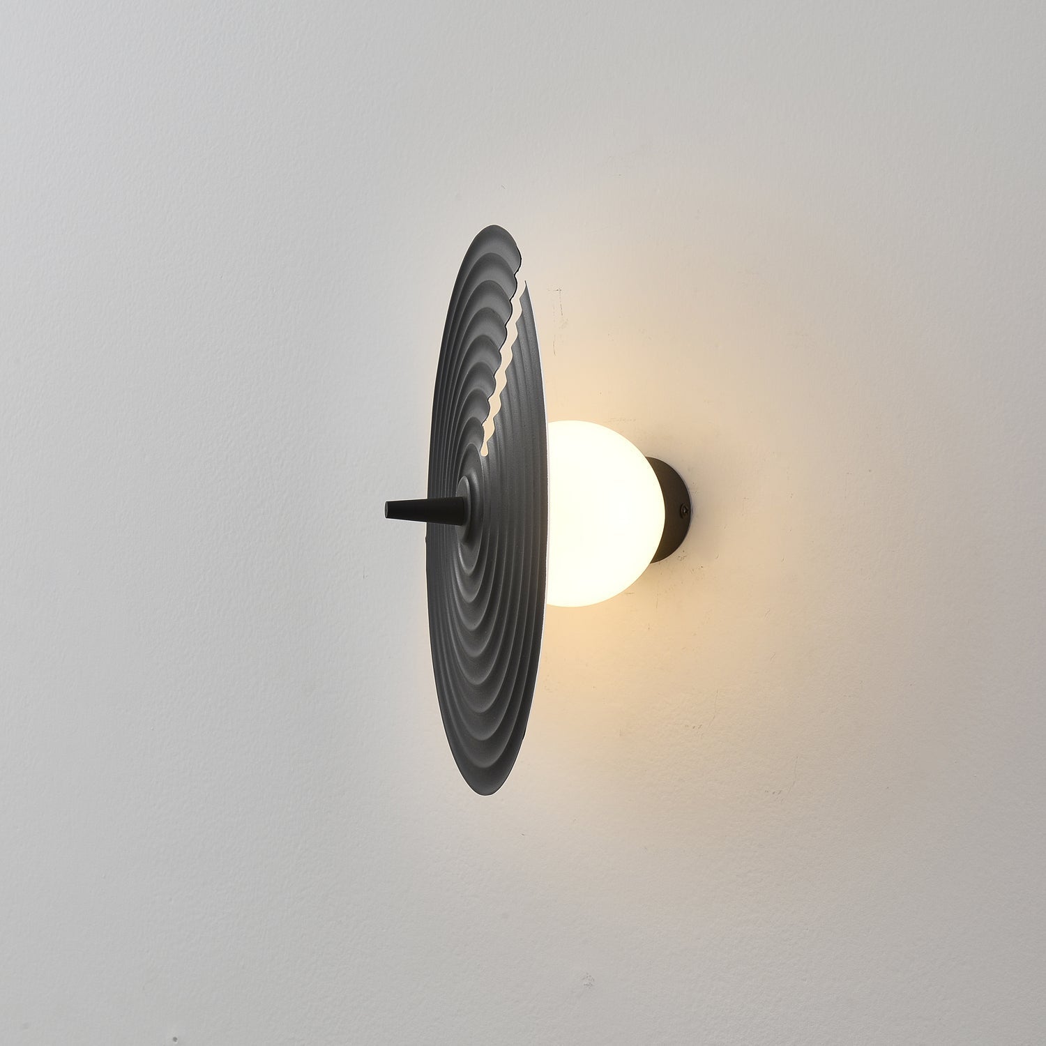 Avvarir Classic Nordic Art Wall Lamp-Neutral Decor