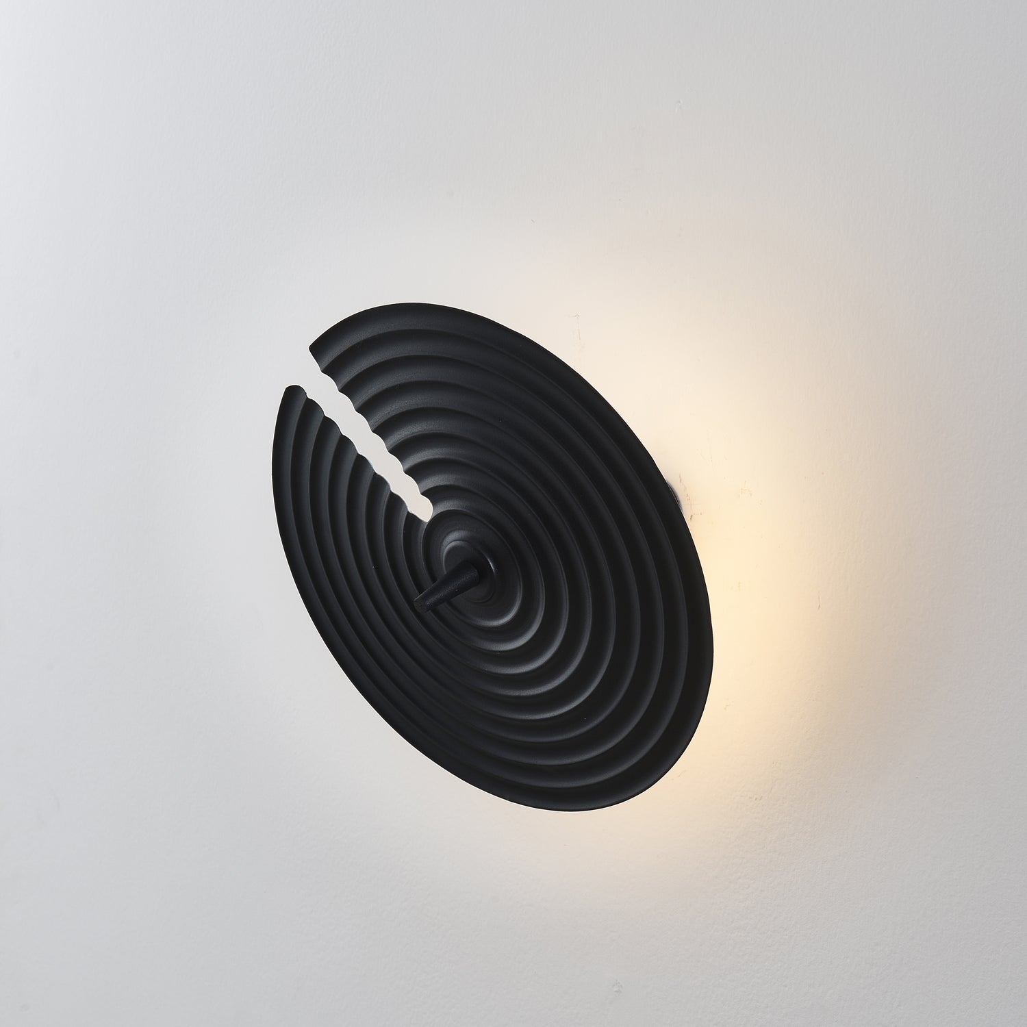 Avvarir Classic Nordic Art Wall Lamp-Neutral Decor