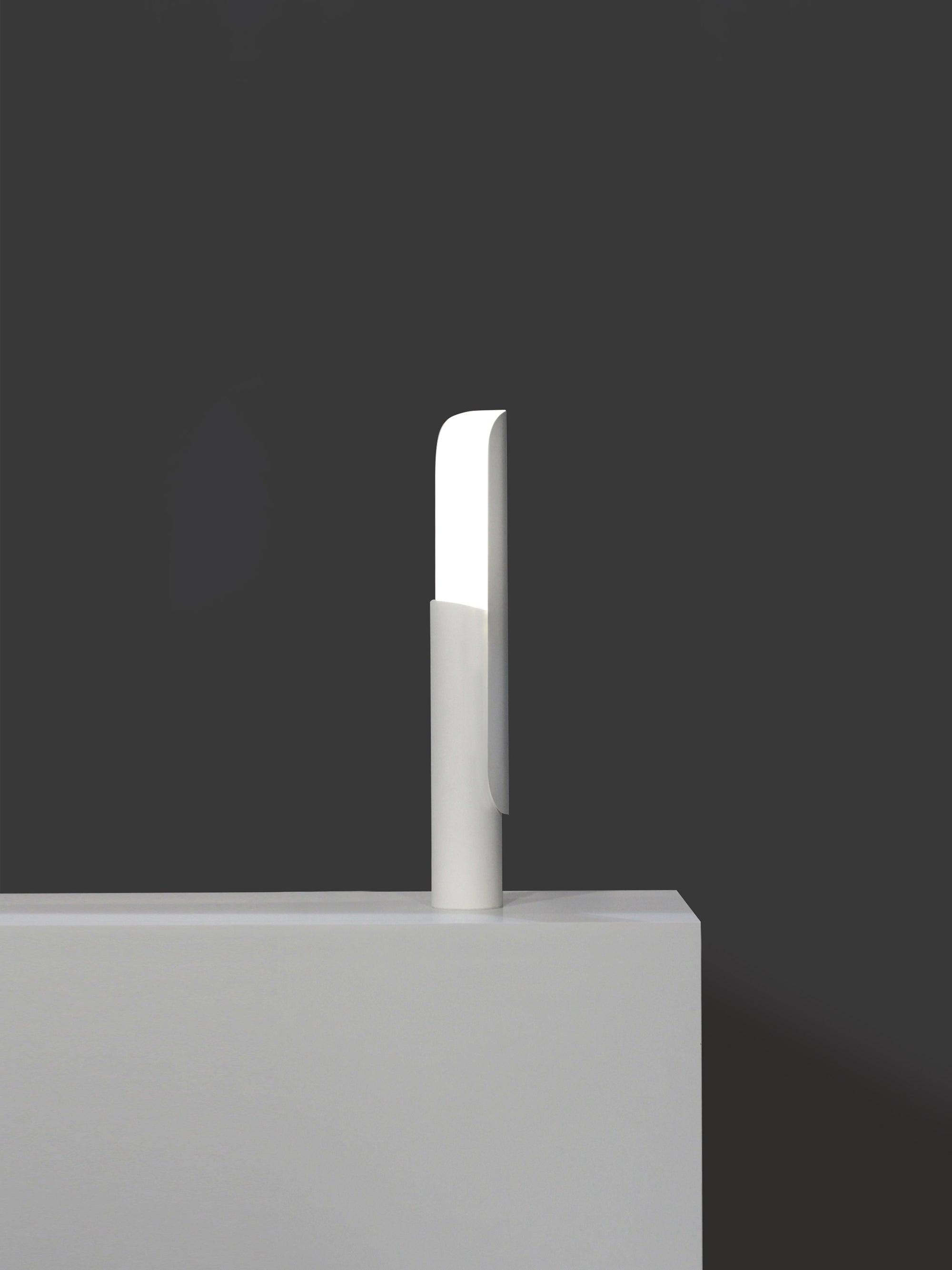 Zenice Minimalist Table Lamp-Neutral Decor