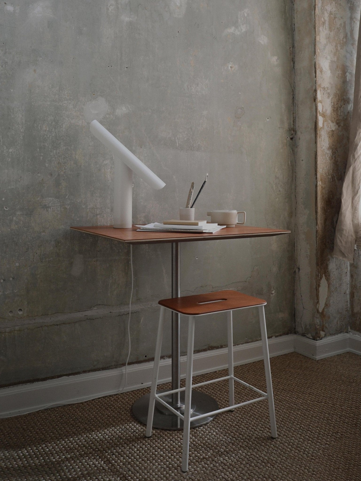 Zenice Minimalist Table Lamp-Neutral Decor