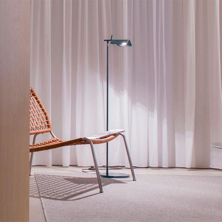 Ebonis Acrylic Minimalist Floor Lamp-Neutral Decor