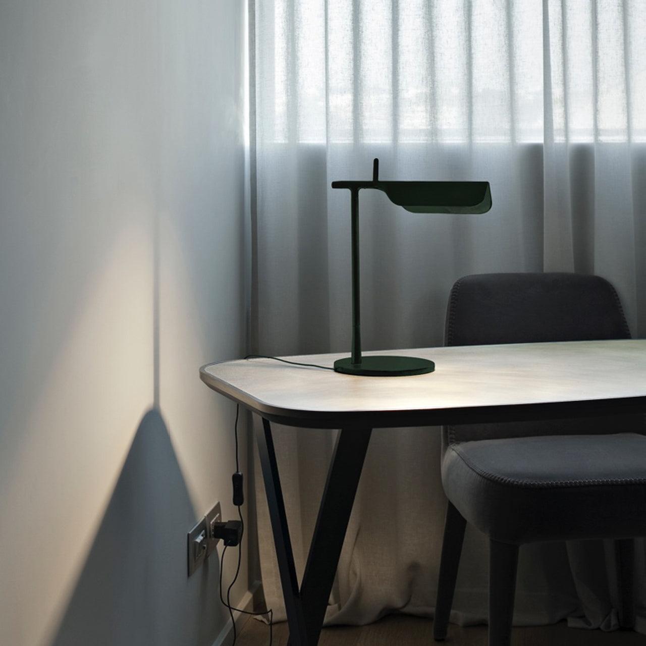 Cilorn Acrylic Minimalist Table Lamp-Neutral Decor