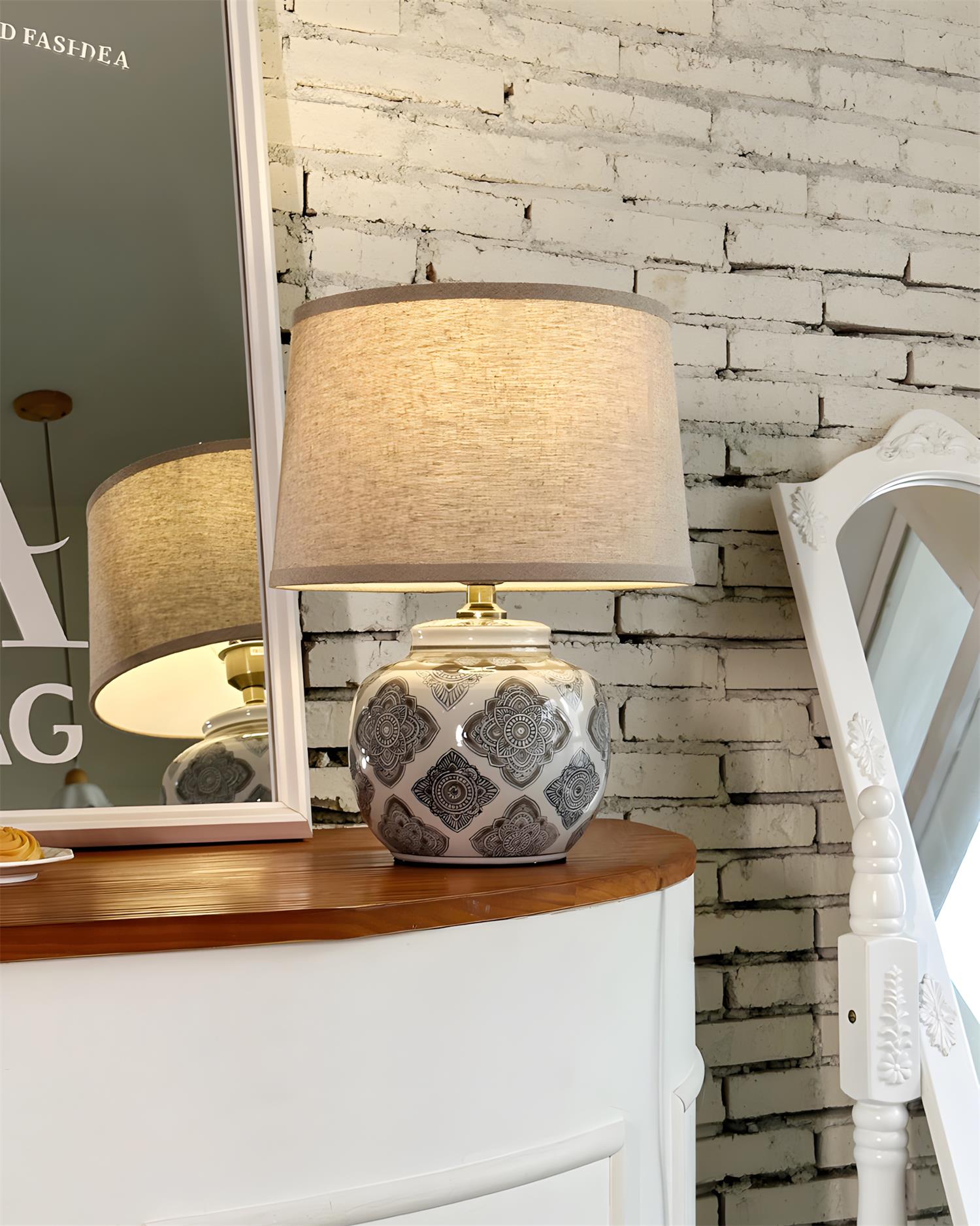 Clotilde Table Lamp