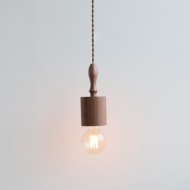 Chock Pendant Light
