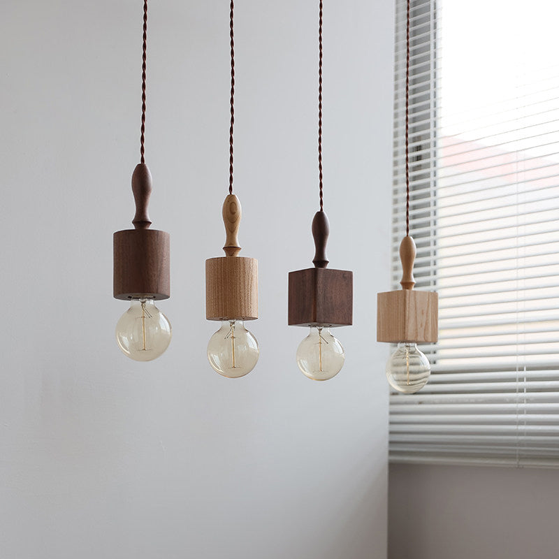 Chock Pendant Light