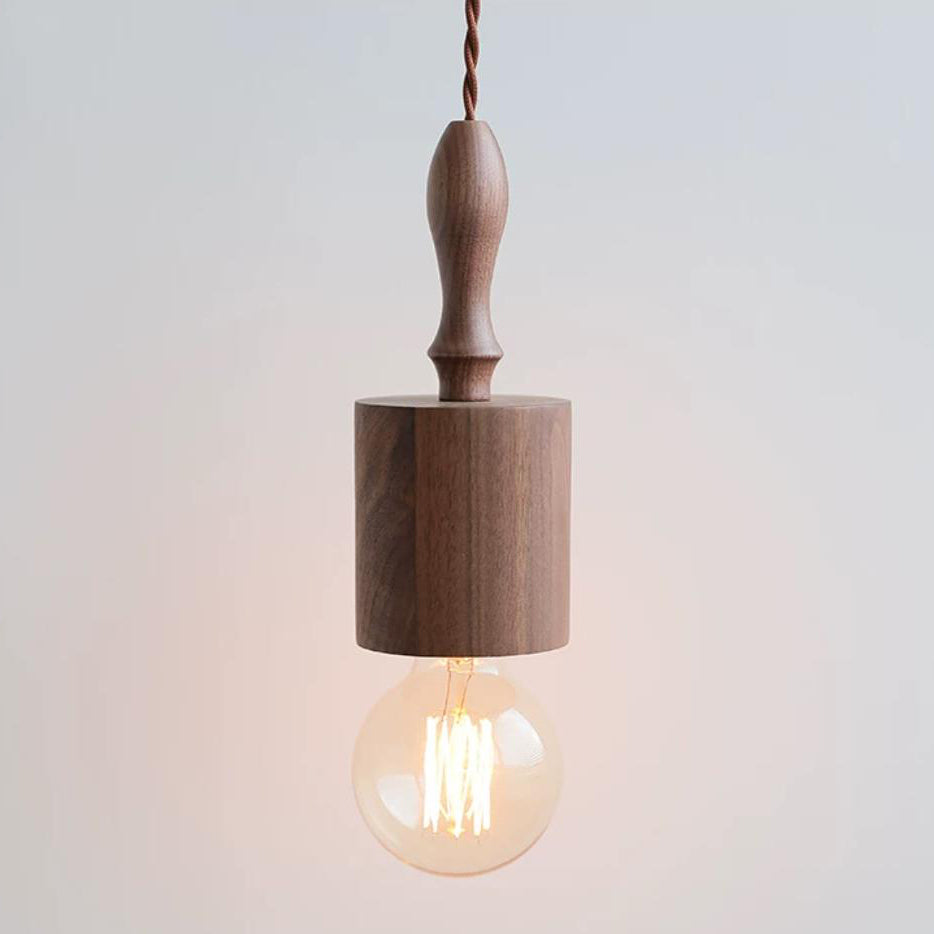 Chock Pendant Light