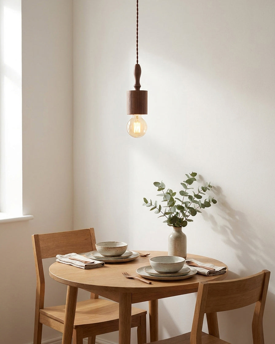 Chock Pendant Light