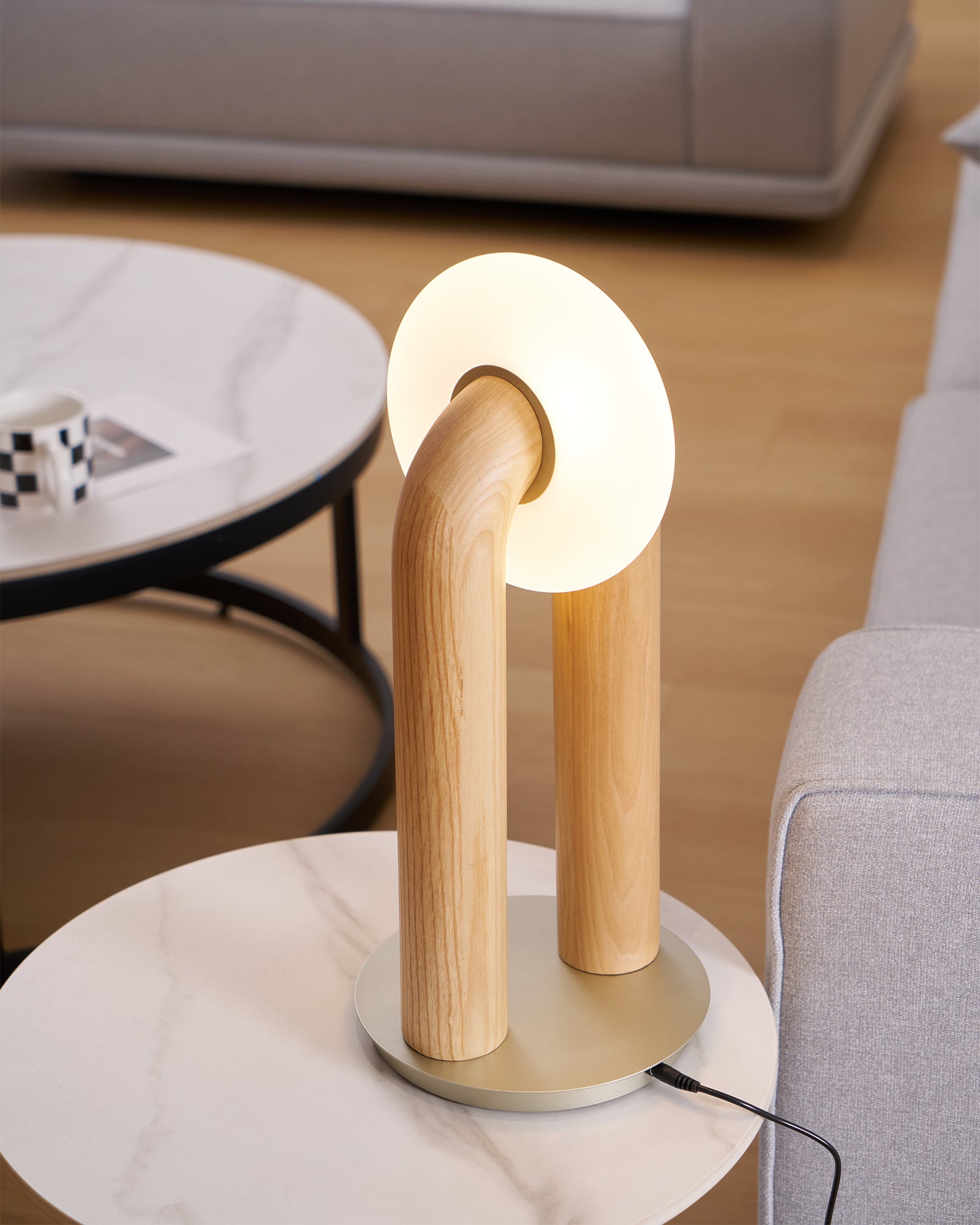 Raelix Wood Vintage Table Lamp-Neutral Decor