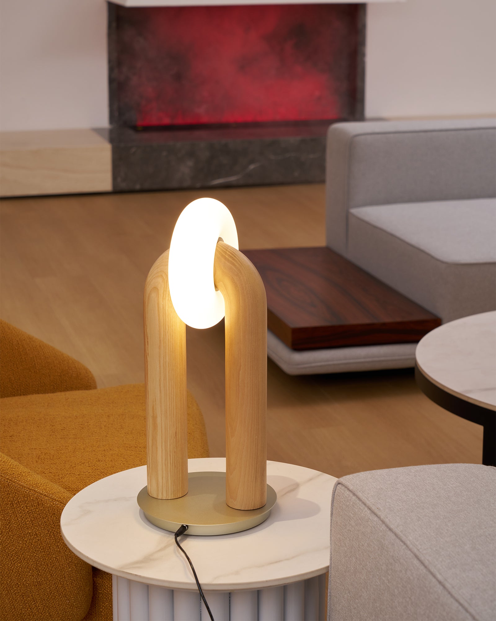 Raelix Wood Vintage Table Lamp-Neutral Decor