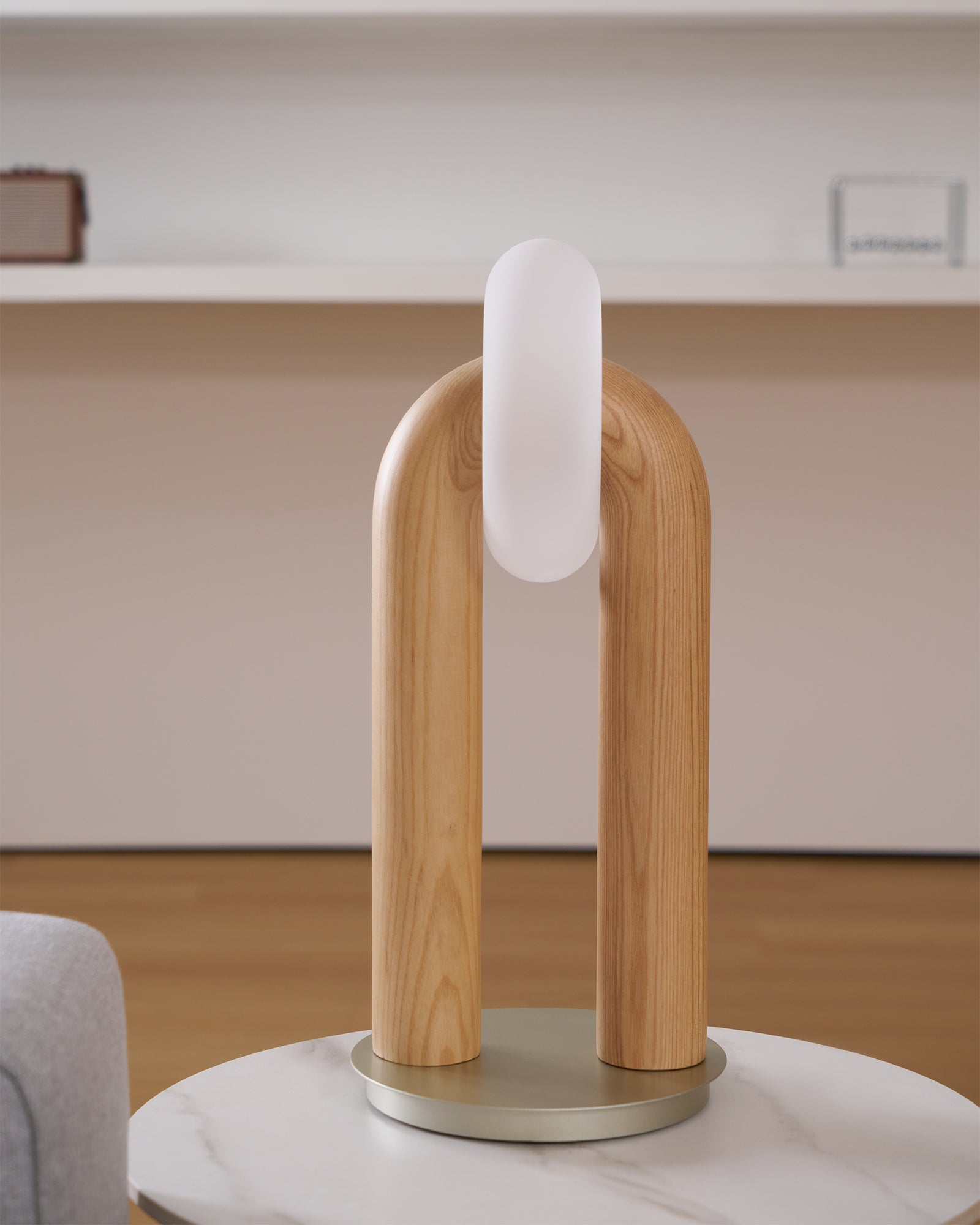 Raelix Wood Vintage Table Lamp-Neutral Decor