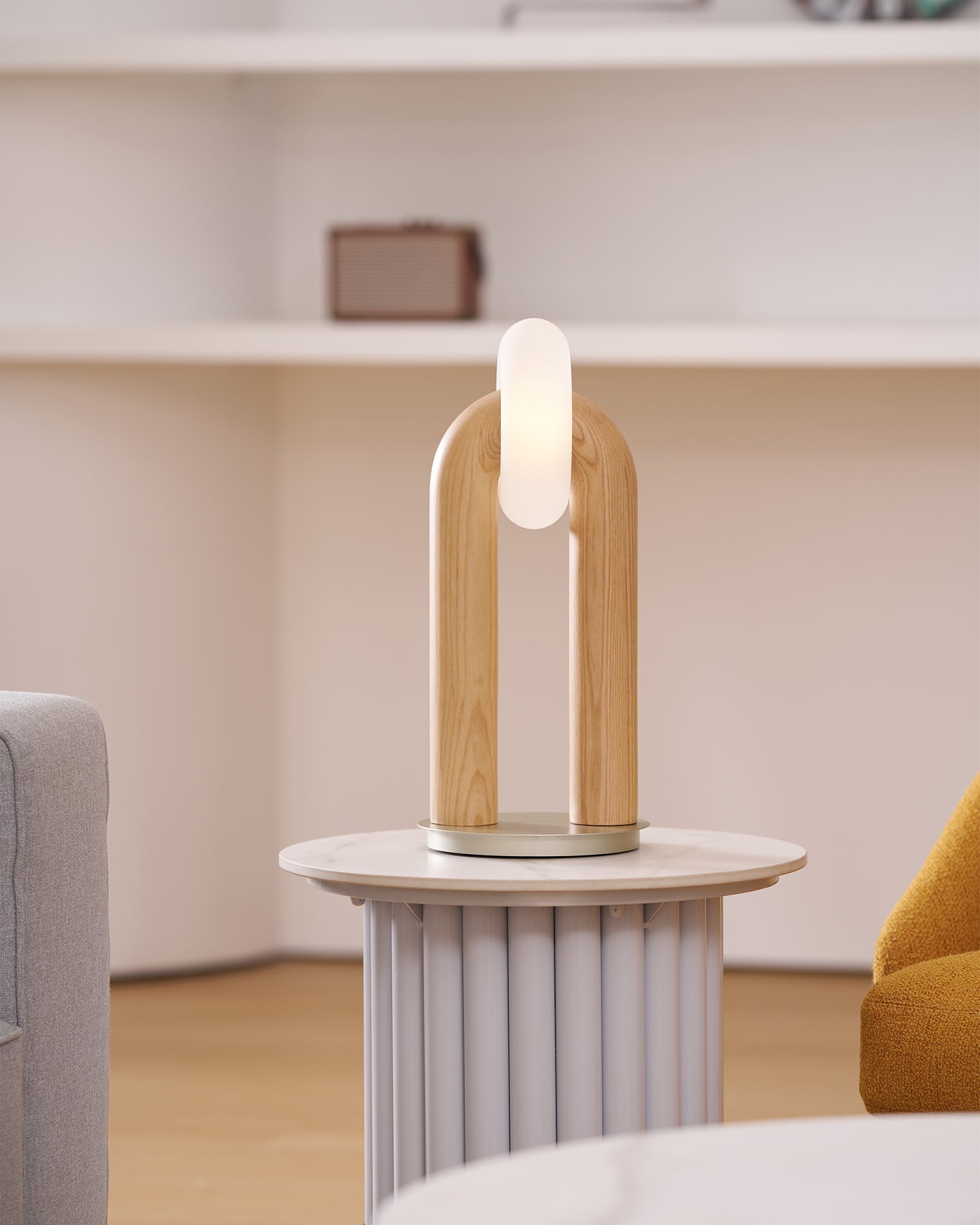 Raelix Wood Vintage Table Lamp-Neutral Decor