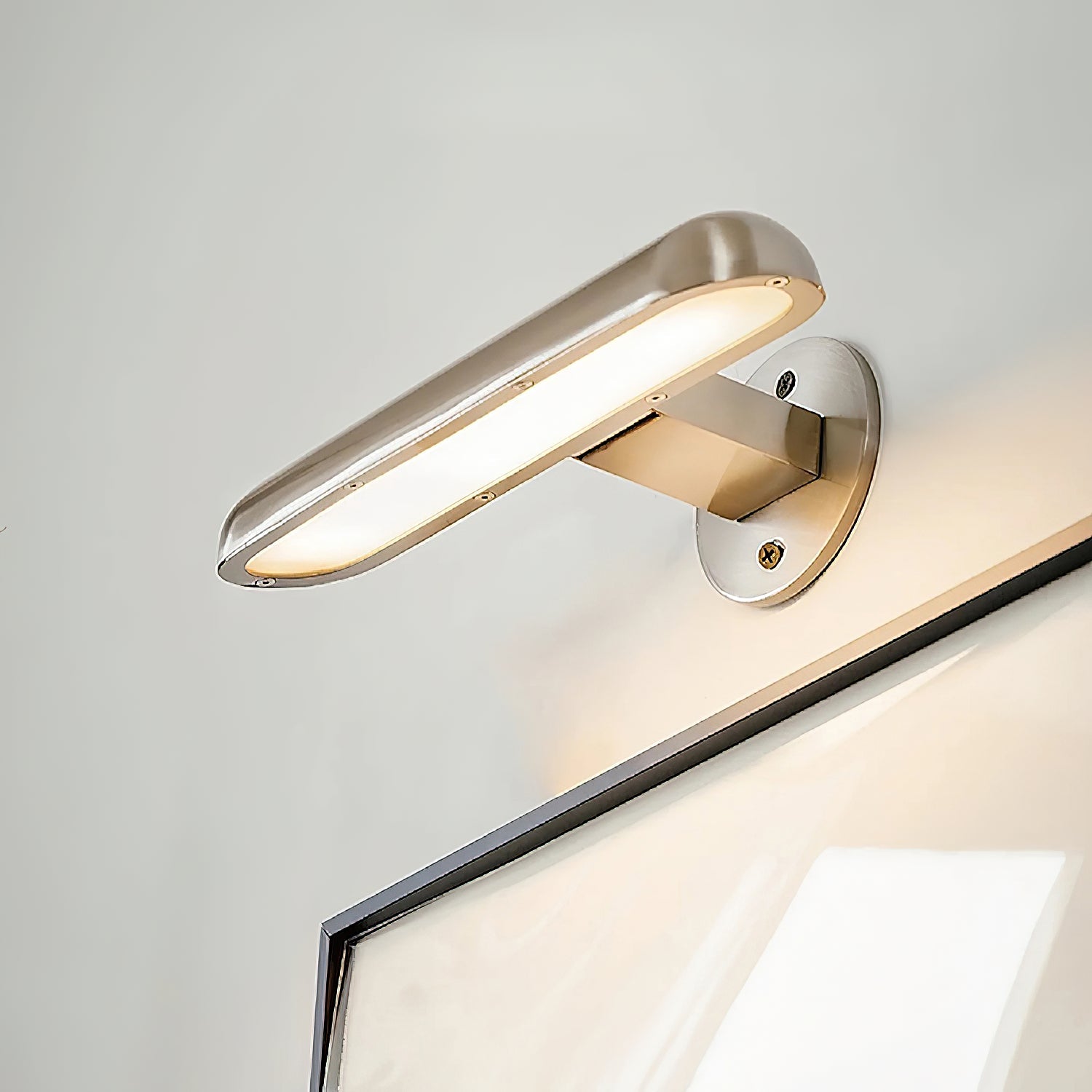 Angled view of the modern Teetoo Wall Lamp.