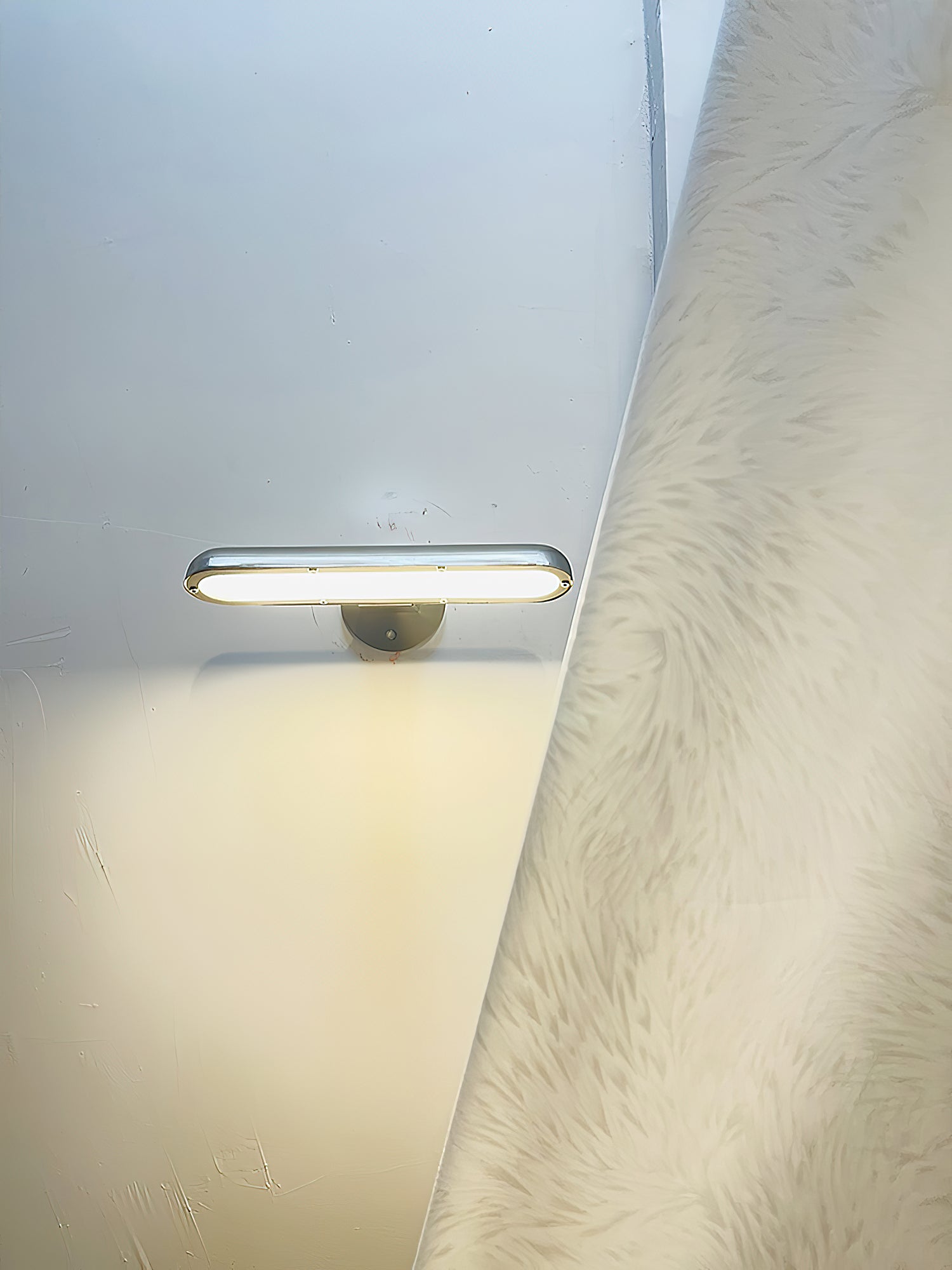 Close-up on the integrated LED light source.