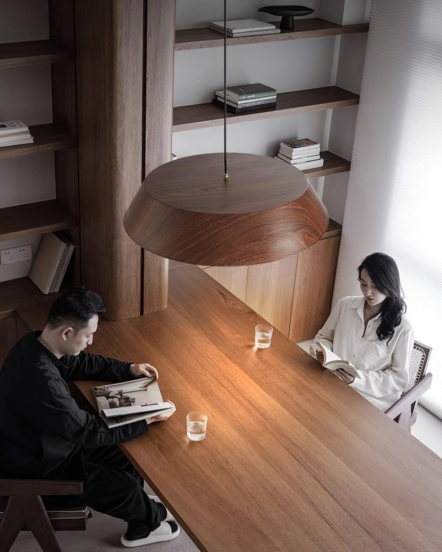 Novain Wood Grain Pendant Light