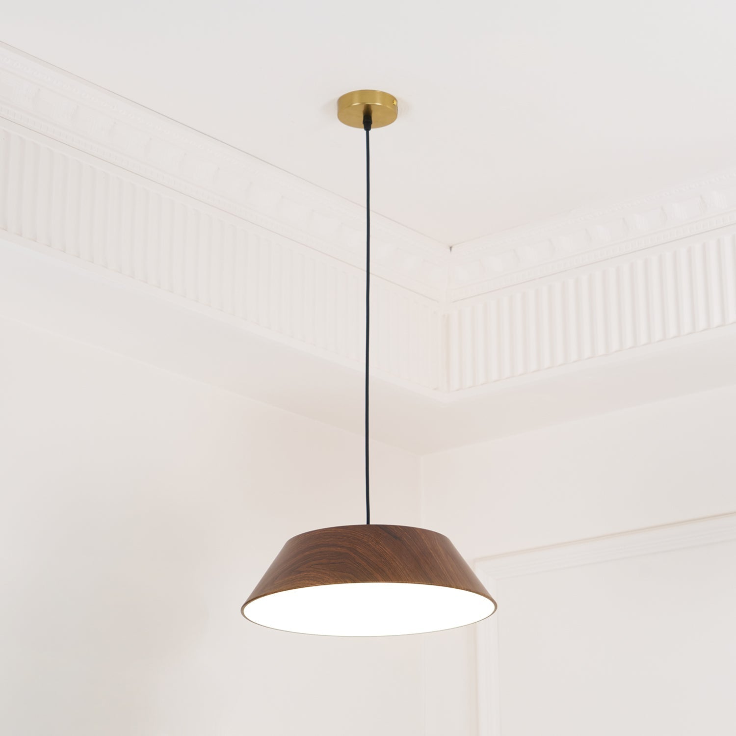 Novain Wood Grain Pendant Light