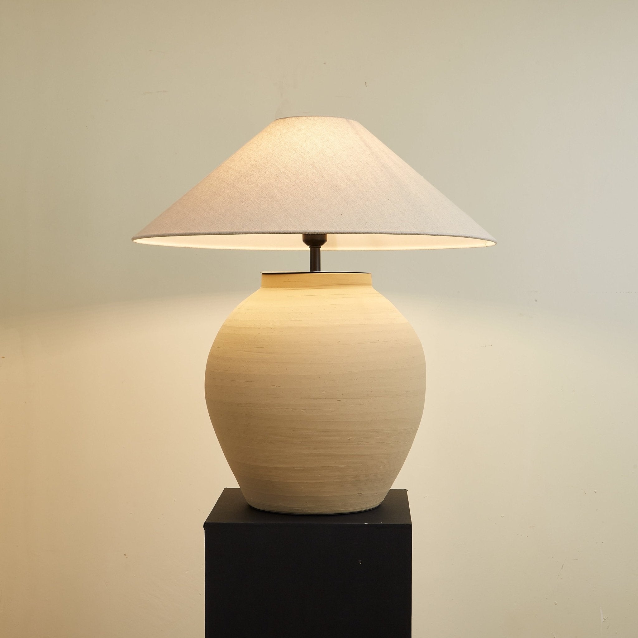 Elise Modern Table Lamp-Neutral Decor