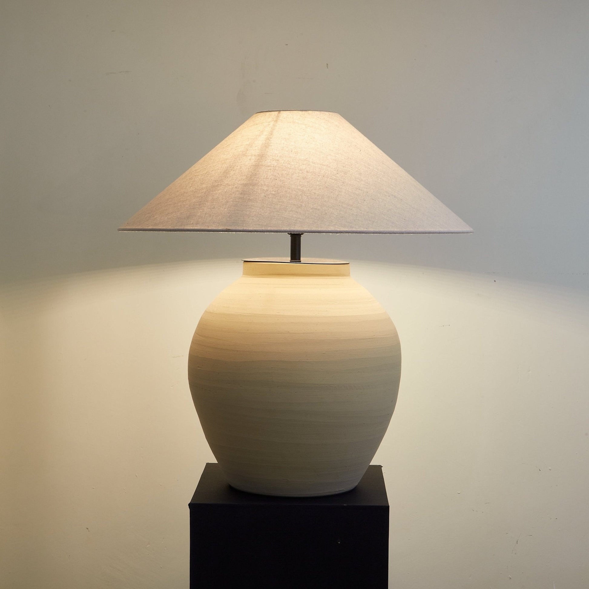 Elise Modern Table Lamp-Neutral Decor