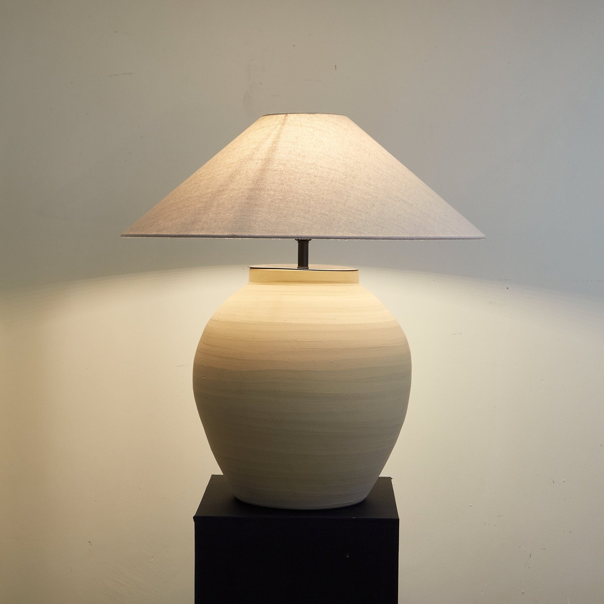 Elise Modern Table Lamp-Neutral Decor