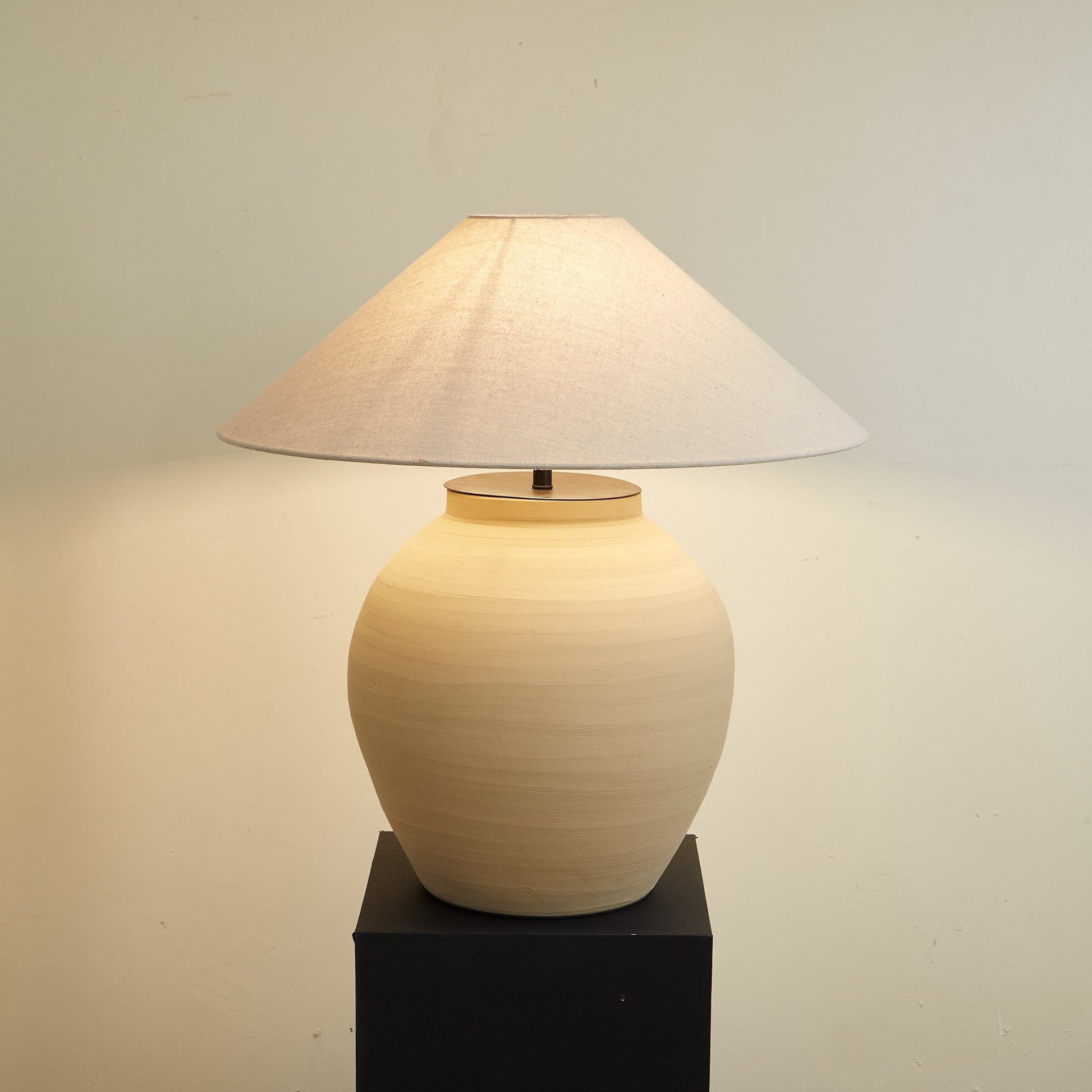 Elise Modern Table Lamp-Neutral Decor