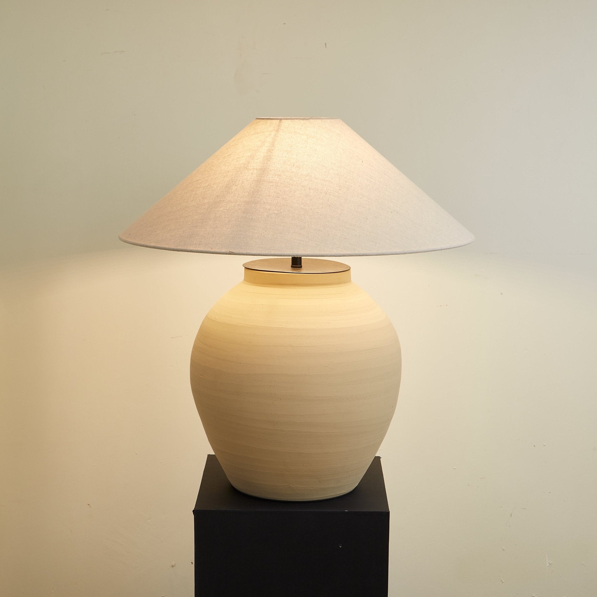 Elise Modern Table Lamp-Neutral Decor