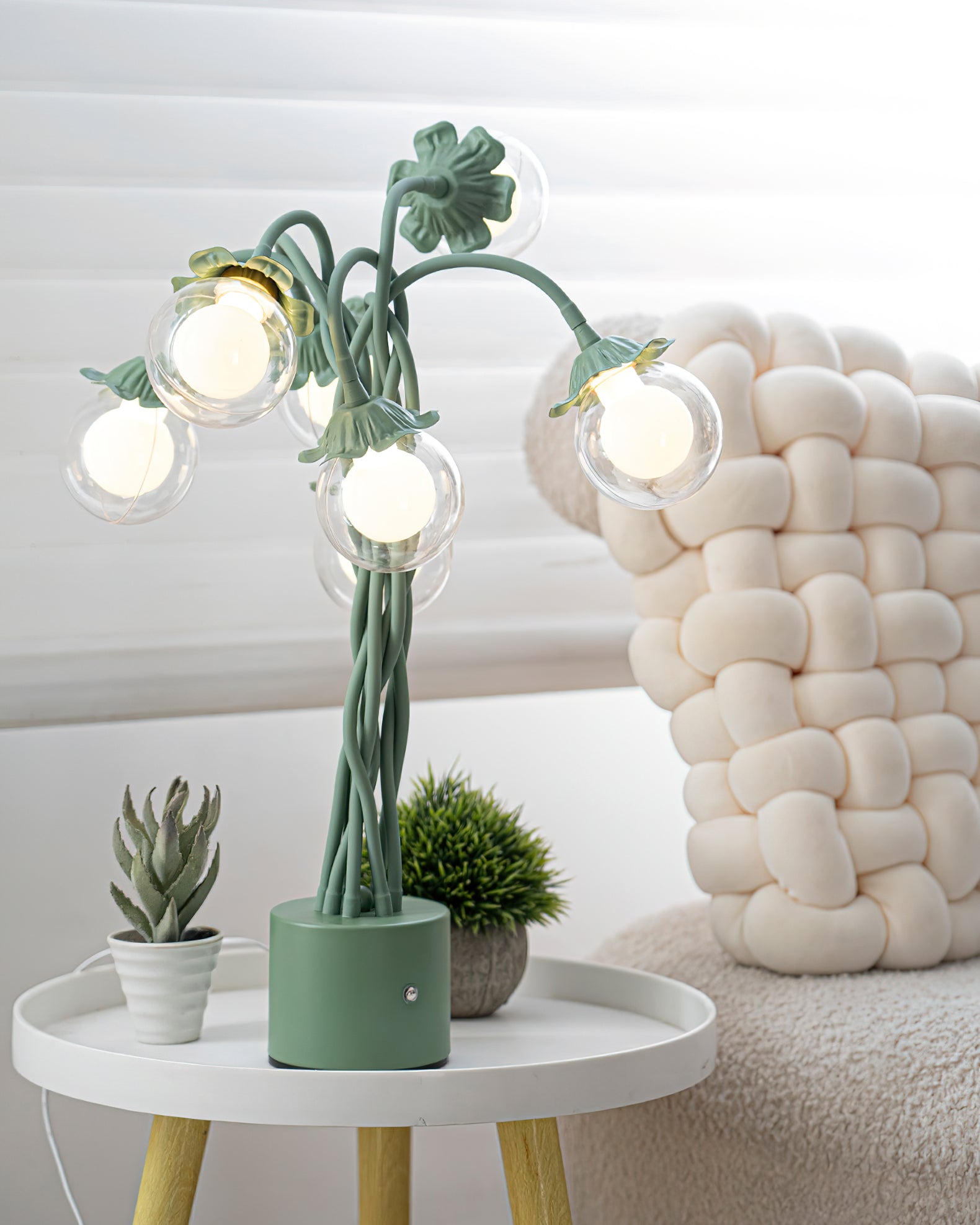Elowen Table Lamp