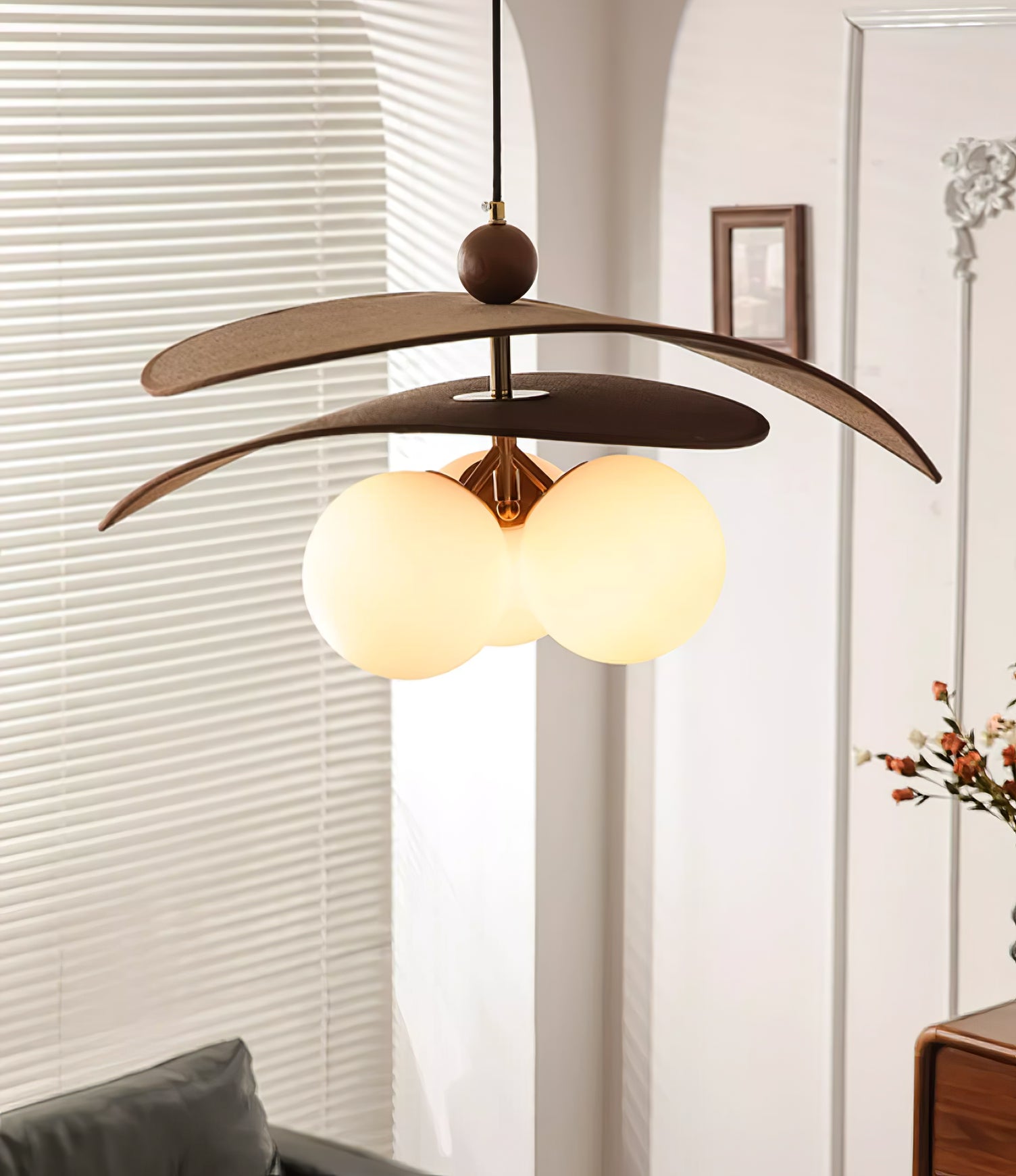 Svor Bloom Pendant Light-Neutral Decor