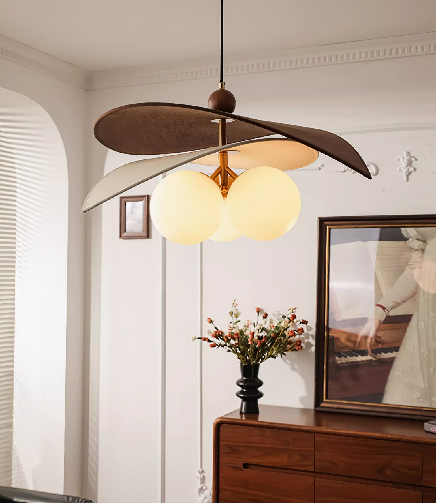 Svor Bloom Pendant Light-Neutral Decor