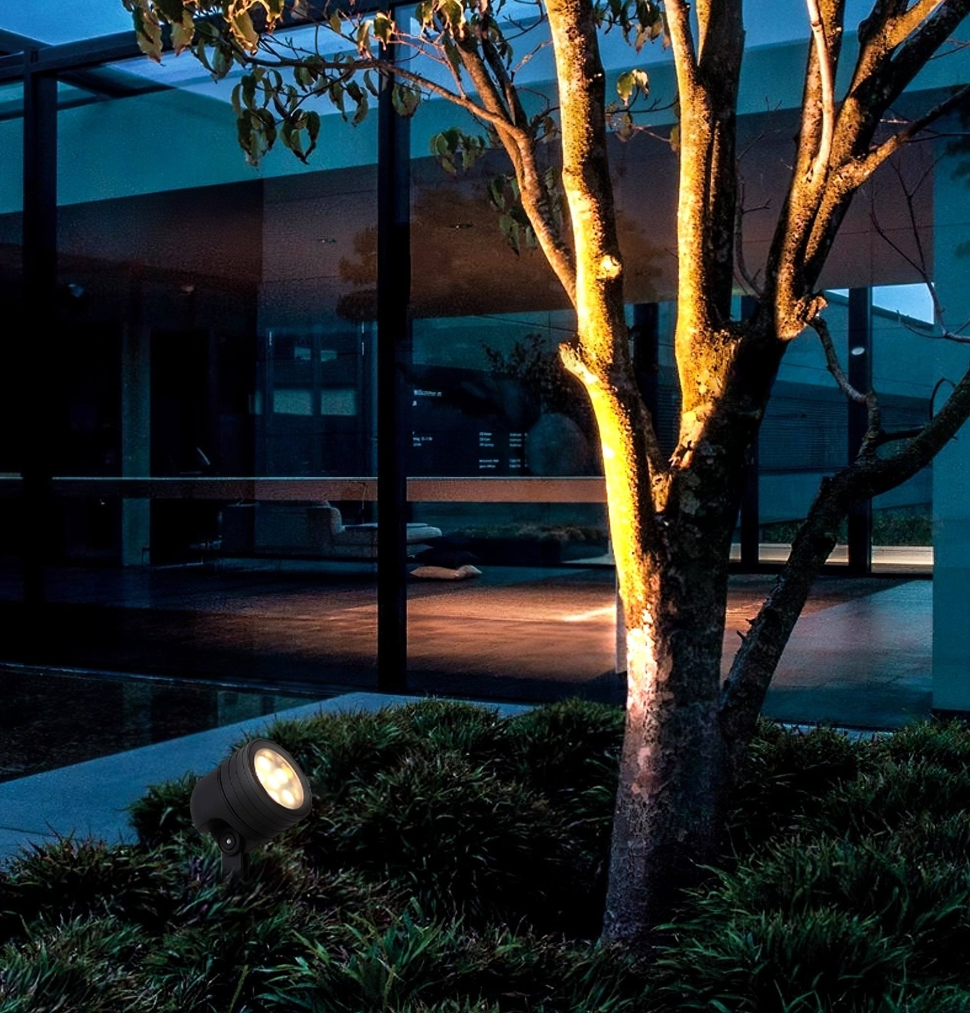 Fyld Focus Outdoor Spot Light-Neutral Decor