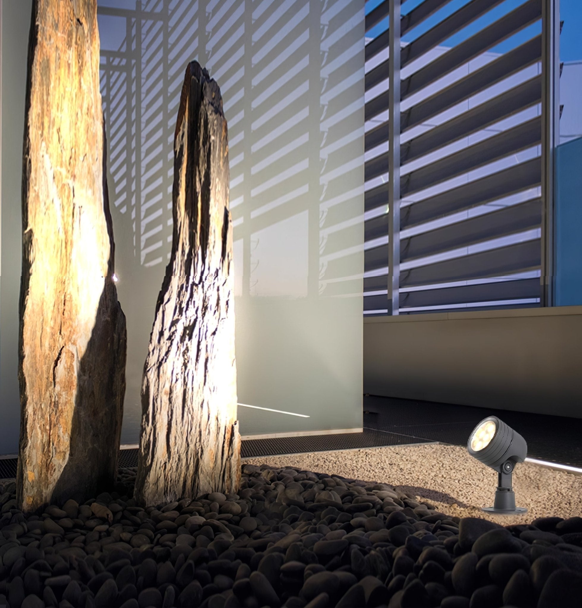 Fyld Focus Outdoor Spot Light-Neutral Decor