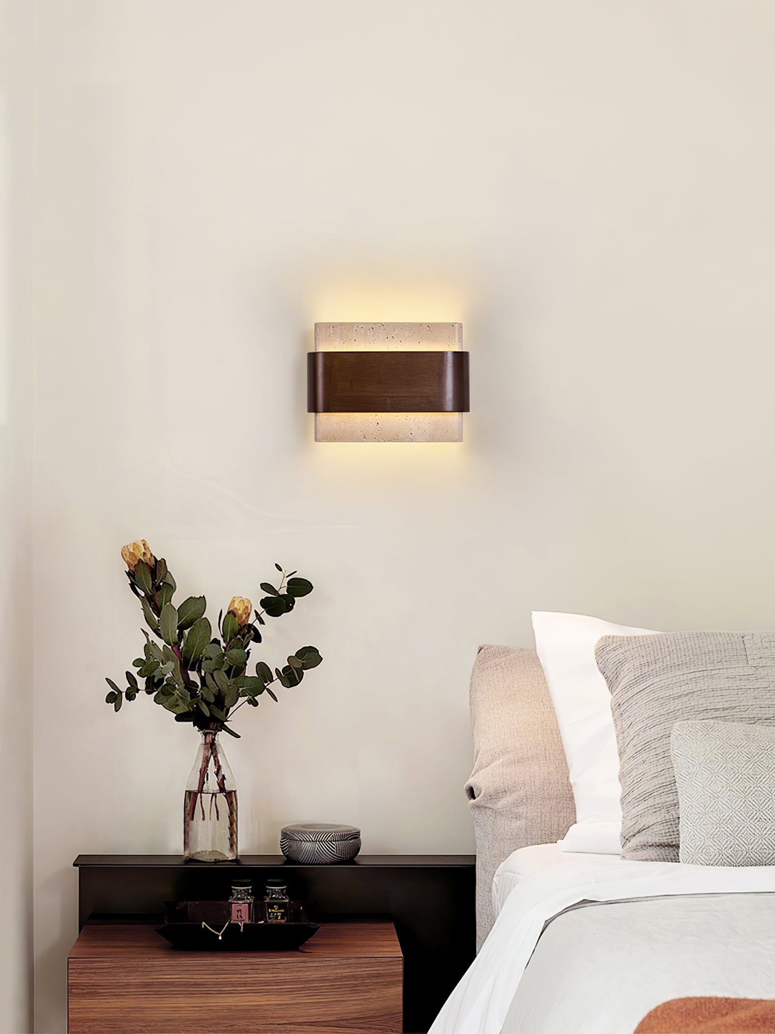 Ulnoros Paneled Travertine Wall Light-Neutral Decor