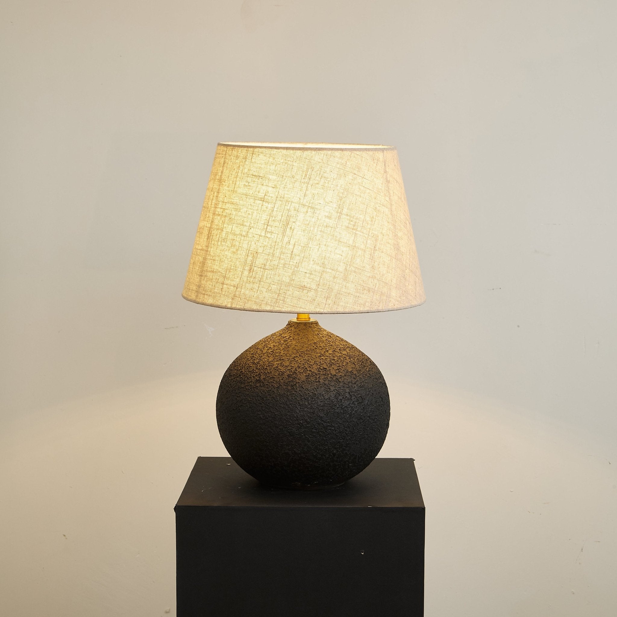 Serena Modern Table Lamp-Neutral Decor