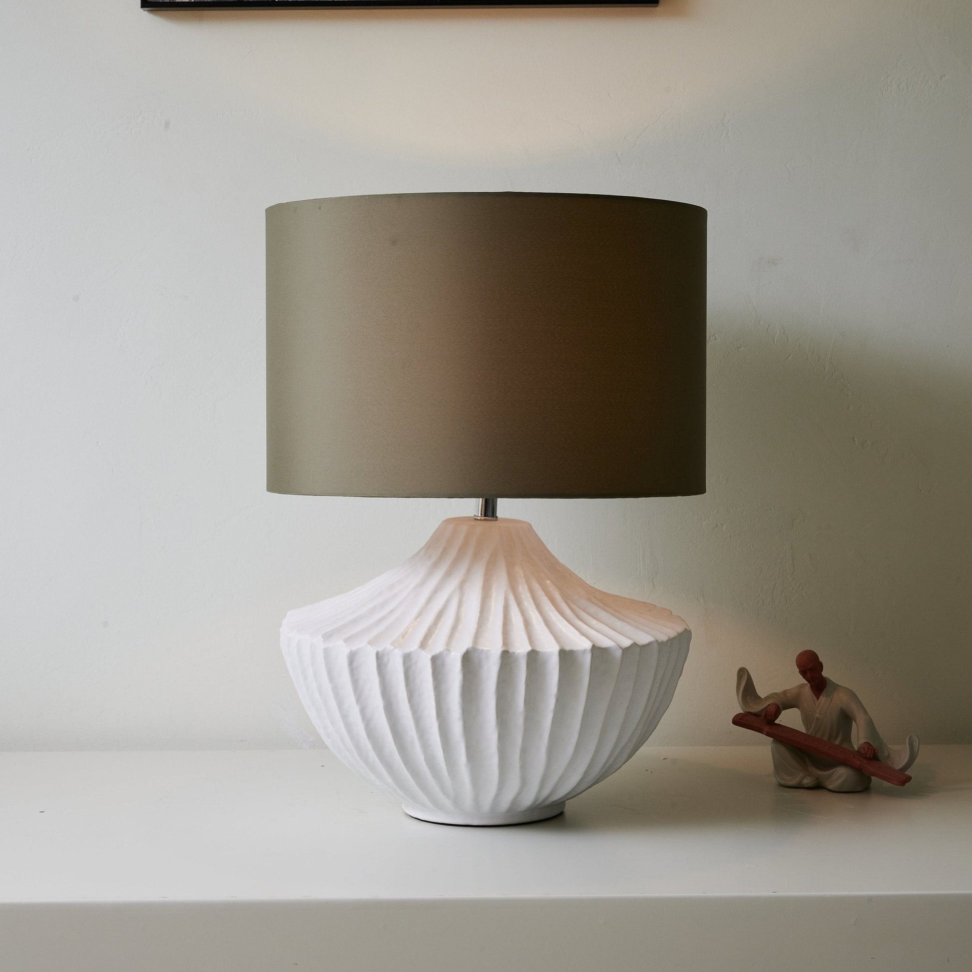 Arthur Minimalist Table Lamp-Neutral Decor